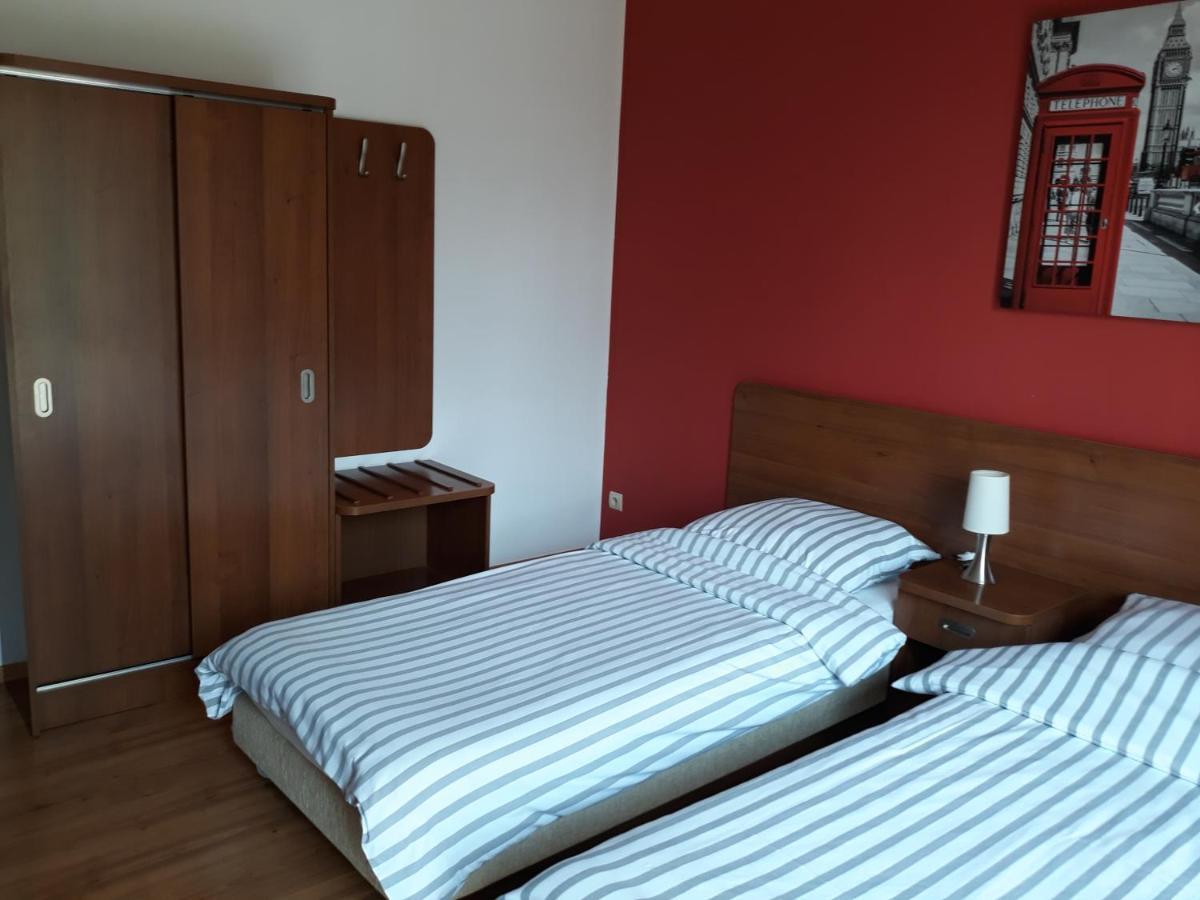 Roof Homestay Rybarzowice (Silesia)
